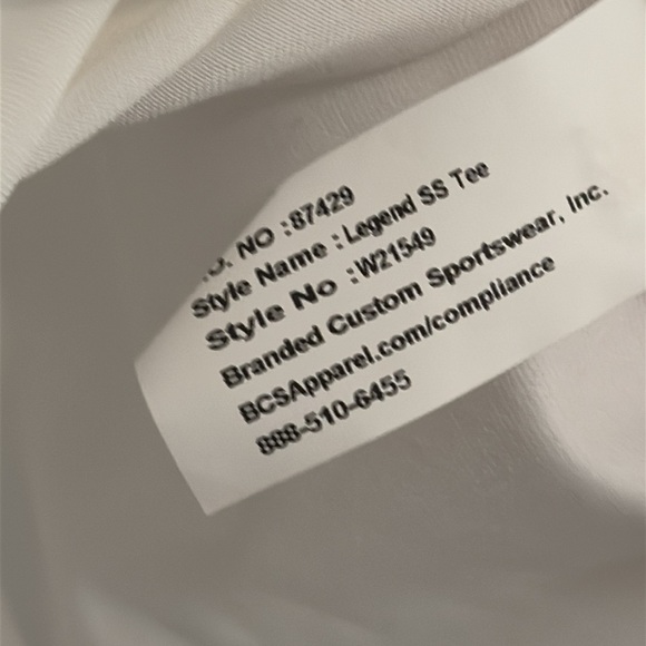 Women’s Nike Running Division NYC Shirt - Picture 2 of 2